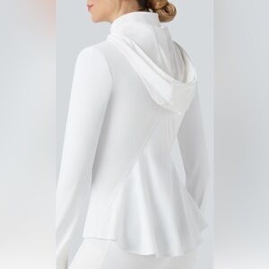 NWT HALARA ruffle hem slim hiking jacket white M